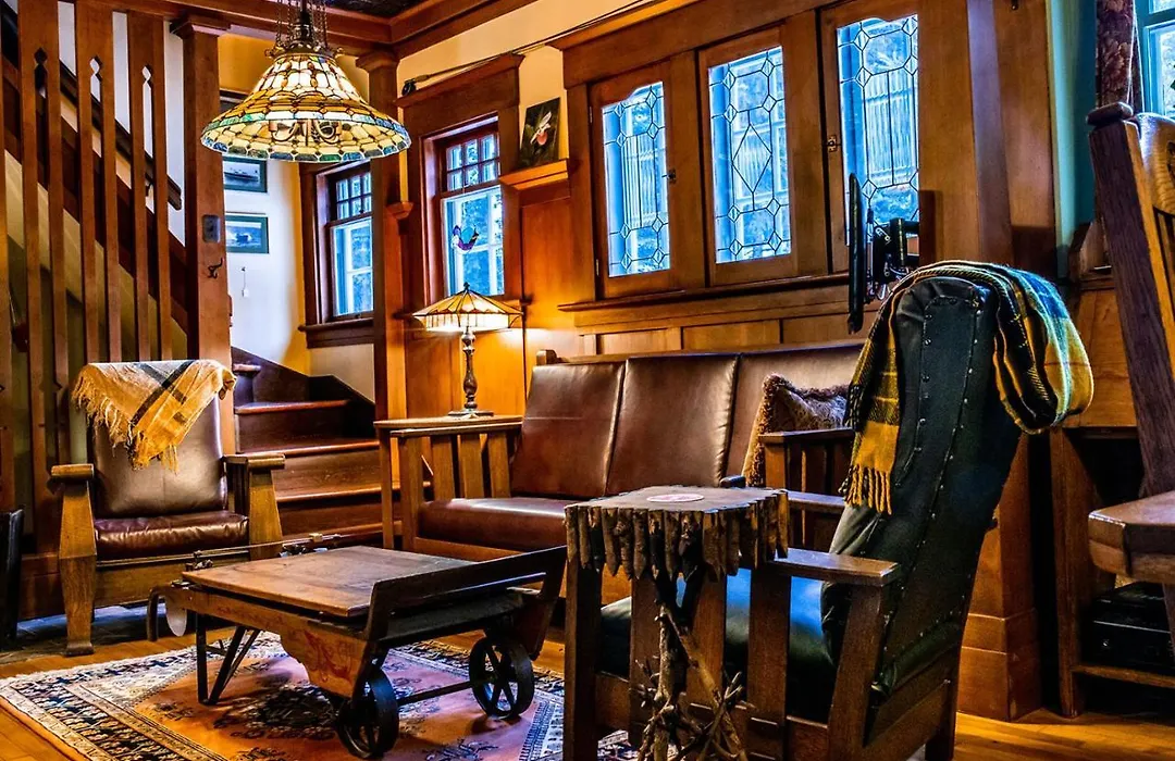 The Craftsman House-1